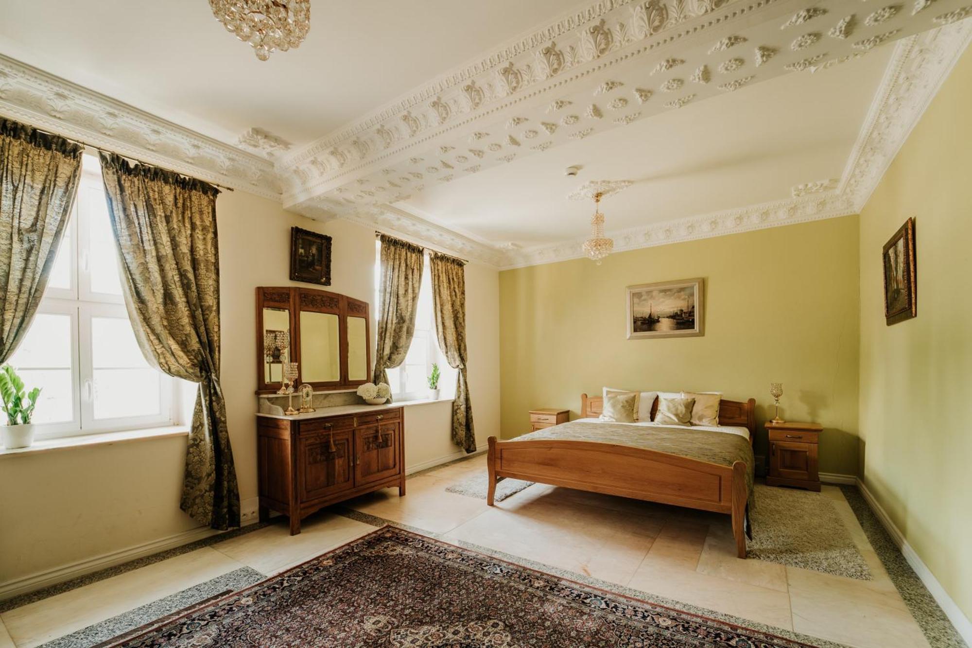 Palac Bogaczow - Noclegi - Restauracja - Przyjecia Esterno foto