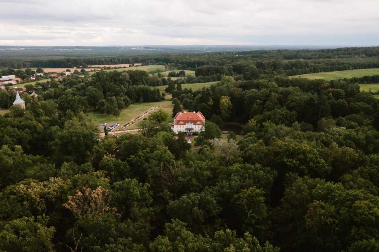 Palac Bogaczow - Noclegi - Restauracja - Przyjecia Esterno foto