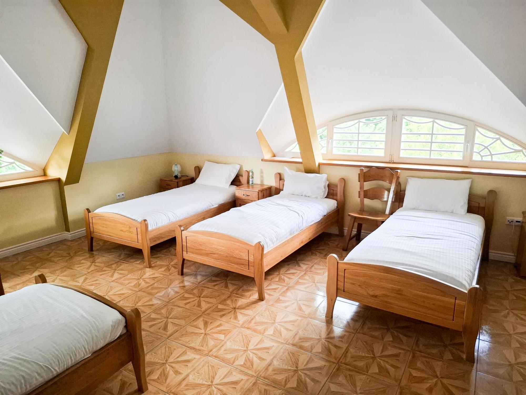 Palac Bogaczow - Noclegi - Restauracja - Przyjecia Esterno foto